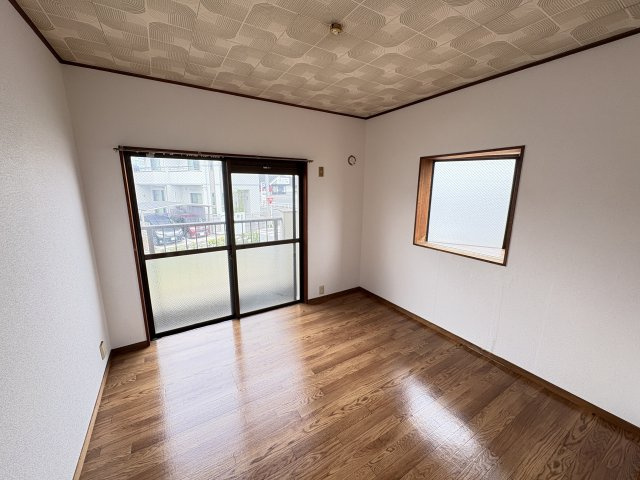 レジデンス栄Ⅱの洋室|個人の部屋や寝室として使える洋室です