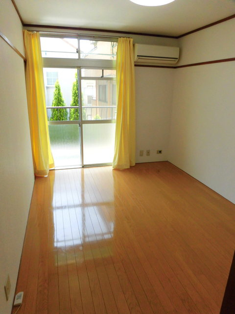 小山イレブンハイツの寝室