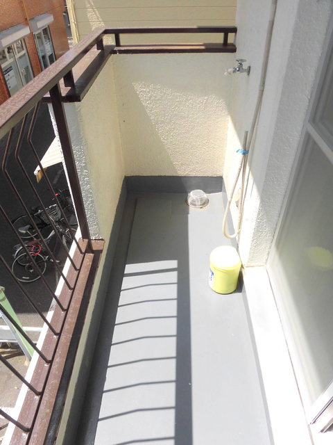 小山イレブンハイツのバルコニー