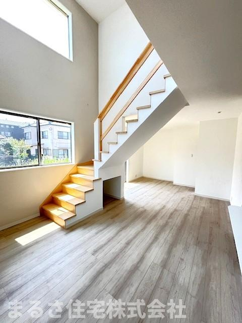 吉村町西中甲　未入居戸建の洋室