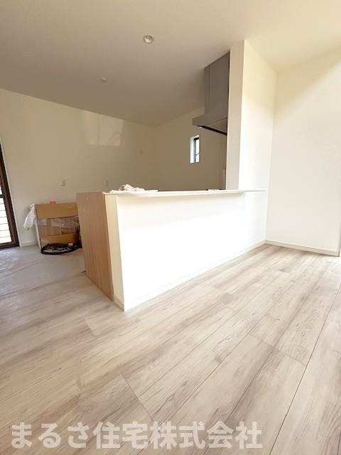 吉村町西中甲　未入居戸建のキッチン