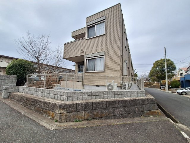 パークヴィラ王子台Ａ棟の駐車場