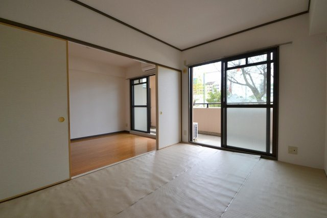 ルミエールクマダの居間・リビング