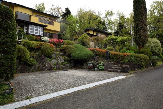 【前面道路含む現地写真】 | あかざわ恒陽台　戸建