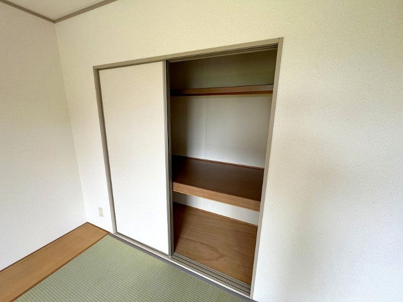 大和高田市大字池田のアパートの収納