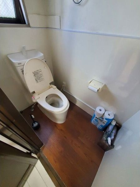 東小橋2-7-20株式会社近藤製作所建物の居間・リビング