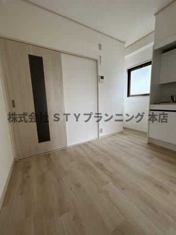 仲介手数料０円！ナビオ杁中の居間・リビング