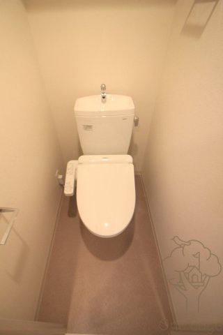 プレサンス大阪都島エレナードのトイレ