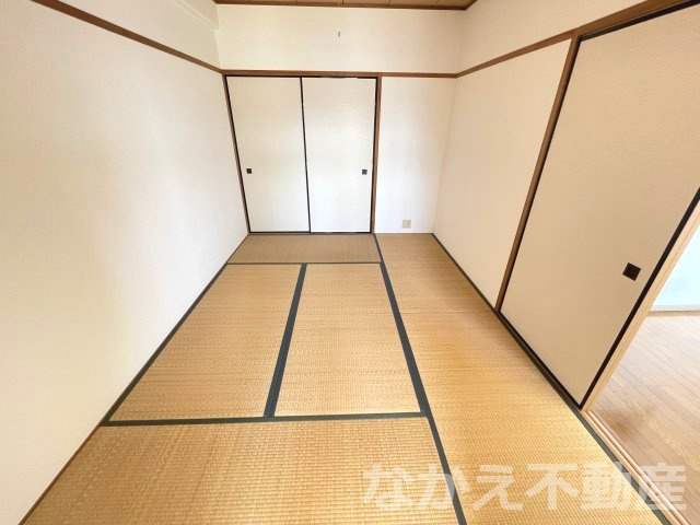 【寝室】 | 落ち着いて過ごせるお部屋なので、寝室にいかがでしょうか