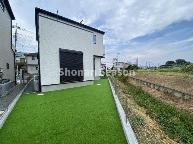 【庭】 | キレイな芝庭が敷かれた広い庭付き一戸建て◎
週末にはＢＢＱが楽しめますよ♪