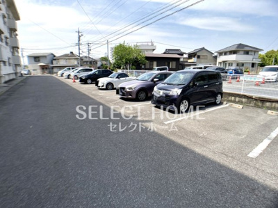 【駐車場】 | コーポエーワン | カースペースがあります