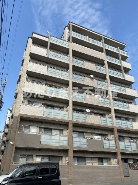 リヴェールコート姪浜の外観