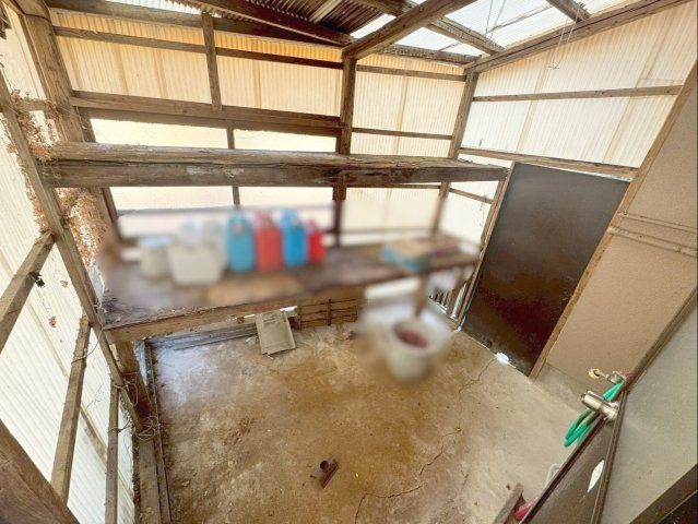 飯塚市鯰田　中古戸建の設備|浴室横の倉庫！外から汚れて帰ってきても、直接浴室へ行けます！