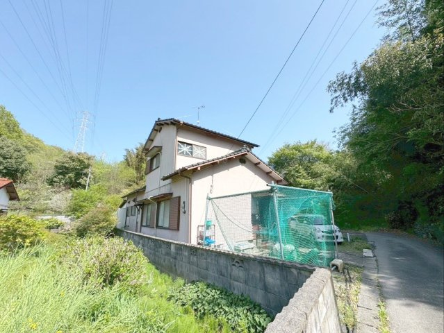 飯塚市鯰田　中古戸建の外観|建物面積92.05ｍ2（約27.84坪）！