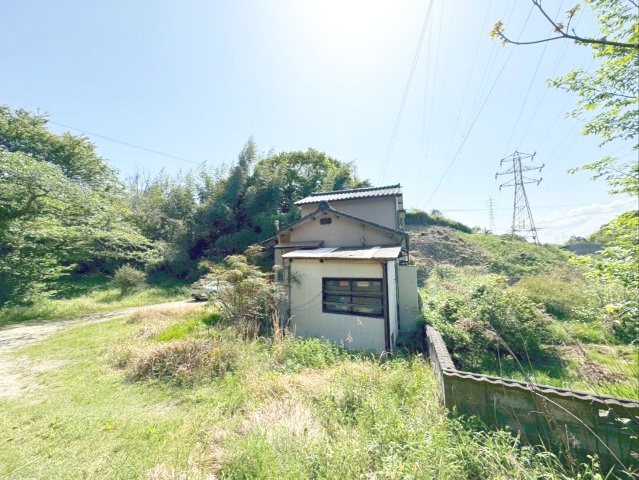 飯塚市鯰田　中古戸建の外観|自然が豊かで閑静な住環境です！