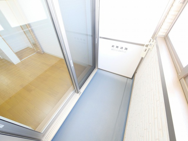 クレアール東岡町のバルコニー