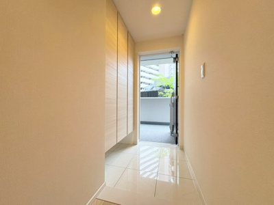 【玄関】 | グランファースト千里桃山台　9号棟