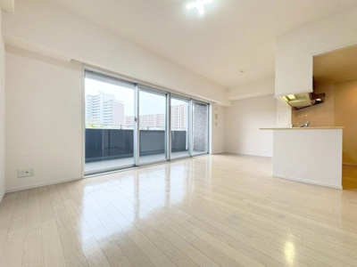 【居間・リビング】 | グランファースト千里桃山台　9号棟