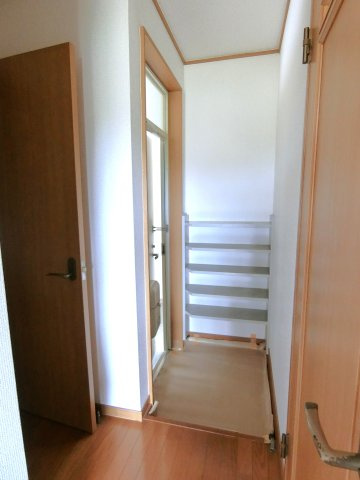 パークハイツA棟の玄関