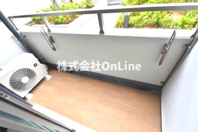 八尾市本町５丁目の賃貸マンションのバルコニー