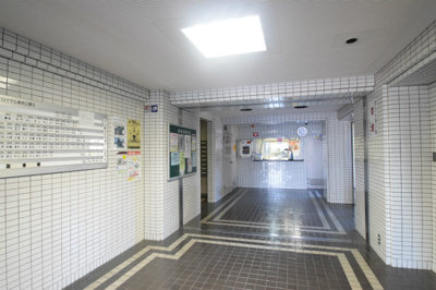 【ロビー】 | ハイロイヤル緑地公園パートⅡ | 物件購入の段取りを知りたいお客様には、「ご検討からご契約までの一連の流れ」をお伝えさせて頂きます。初めて物件購入を検討された方は、ぜひご参考になさって下さい。