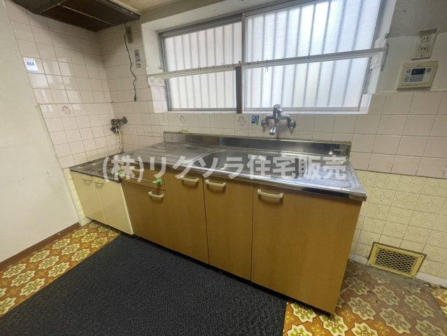 池田本町　中古一戸建てのキッチン|■物件内覧・資金計画相談・住宅ローン相談、リフォーム相談、お問合せ受付中■
※当日・翌日のご内覧、ご相談はお電話でのお問合せがスムーズです！