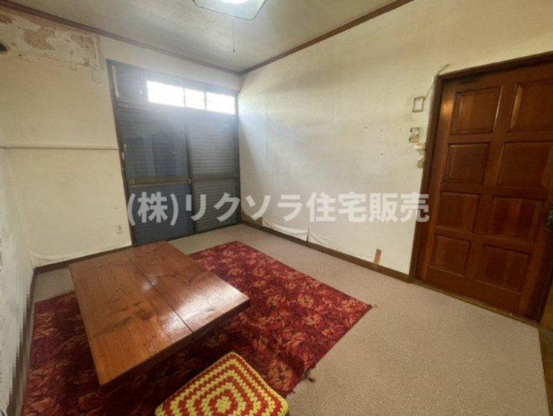 池田本町　中古一戸建ての居間・リビング|LDK
■物件内覧・資金計画相談・住宅ローン相談、リフォーム相談、お問合せ受付中■
※当日・翌日のご内覧、ご相談はお電話でのお問合せがスムーズです！