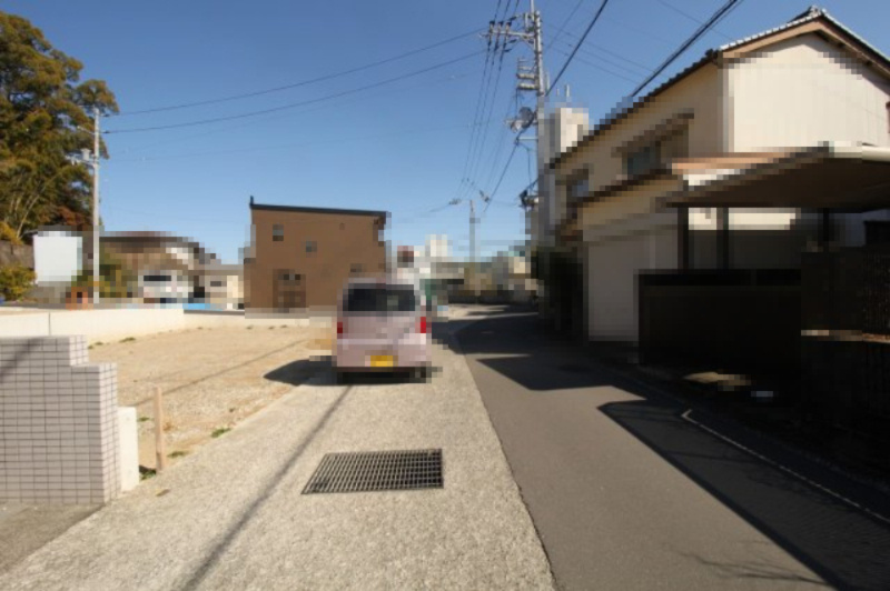 石立町　建築条件付き　売土地　1号地　（全8区画）の前面道路含む現地写真