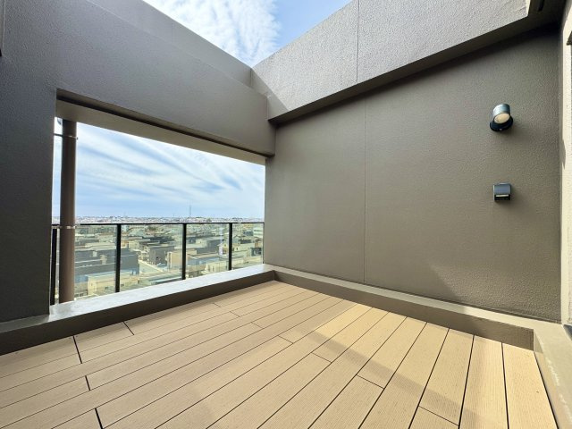 一条レジデンス西伊場町のバルコニー|上部吹き抜けのバルコニーがございます！
テラスとしてくつろぎの場所としていかがでしょうか？