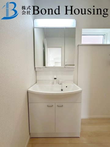 全10区画　WIC付収納豊富　明石市北王子町　9号棟　新築戸建の独立洗面台