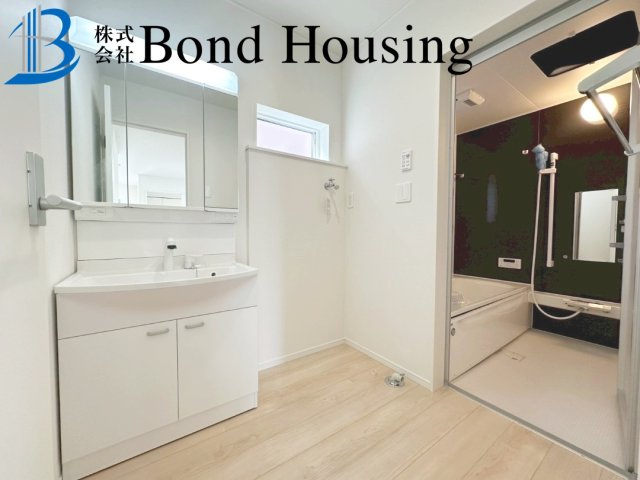 全10区画　WIC付収納豊富　明石市北王子町　9号棟　新築戸建の独立洗面台