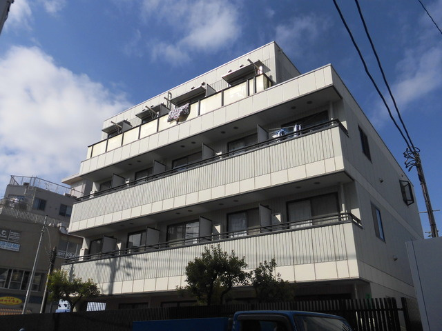 アーバンフレックス烏山の外観|内廊下　内階段で雨風でも安心です。