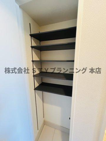 仲介手数料０円！Canal Eastの収納