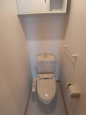 【トイレ】 | オハナ・ラウレアＢ | トイレです