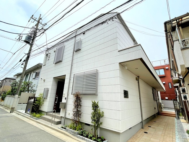 パールクレストのエントランス|★駅近徒歩１分★　★商店街至近・買い物便利★