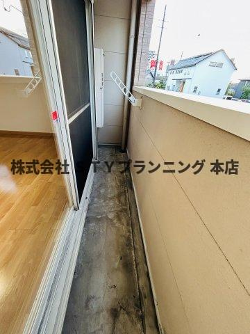 仲介手数料０円！ヴァンヴェールのバルコニー