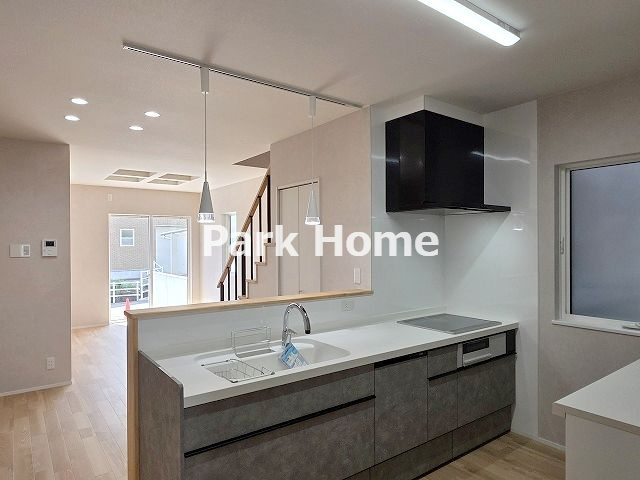 高知市秦南町2丁目 新築戸建てのキッチン