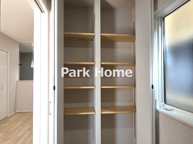 高知市秦南町2丁目 新築戸建ての玄関