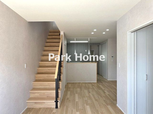 高知市秦南町2丁目 新築戸建ての居間・リビング