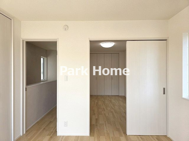 高知市秦南町2丁目 新築戸建ての洋室|２F：6.1洋室+5.9洋室