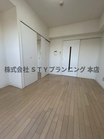 仲介手数料０円！EXE原の居間・リビング