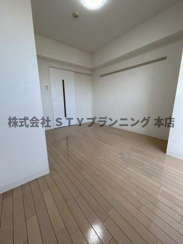 仲介手数料０円！EXE原の居間・リビング