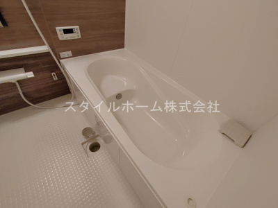 【浴室】 | エミールＡ | 別部屋写真です。