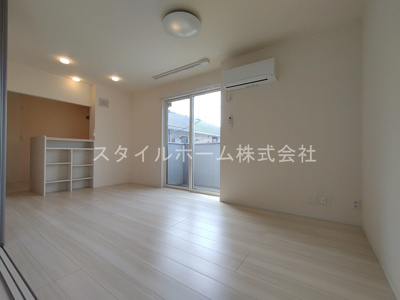 【居間・リビング】 | エミールＡ | 別部屋写真です。