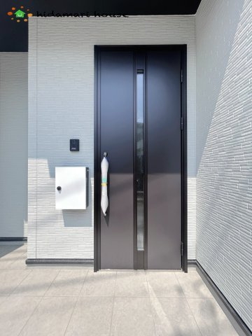 上尾市原市15期　新築戸建　ずっとプラス01の玄関