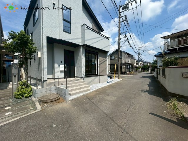 上尾市原市15期　新築戸建　ずっとプラス01の前面道路含む現地写真