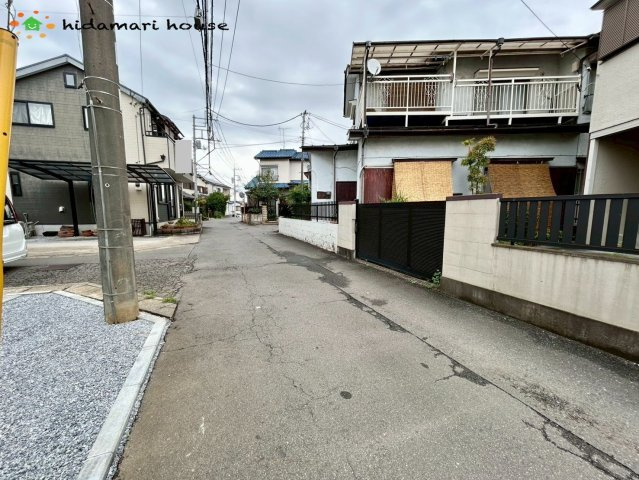 上尾市原市15期　新築戸建　ずっとプラス01の前面道路含む現地写真