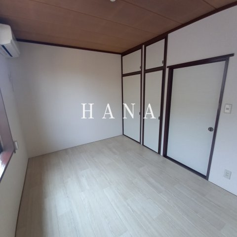 コーポ小泉の洋室