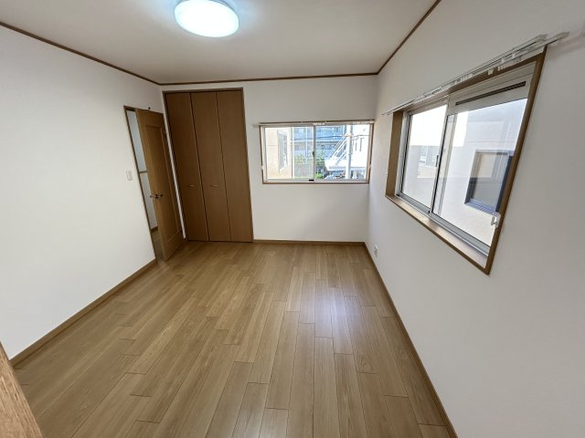 【洋室】 | 青木町中古戸建て | 使い勝手のいい洋室です