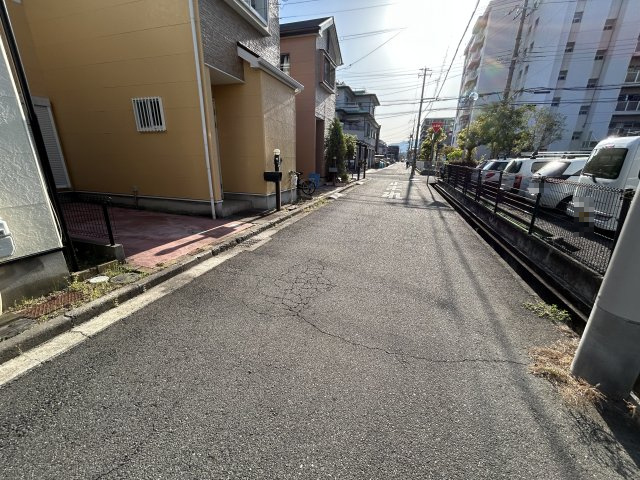 【前面道路含む現地写真】 | 青木町中古戸建て | 前面道路含む現地写真です